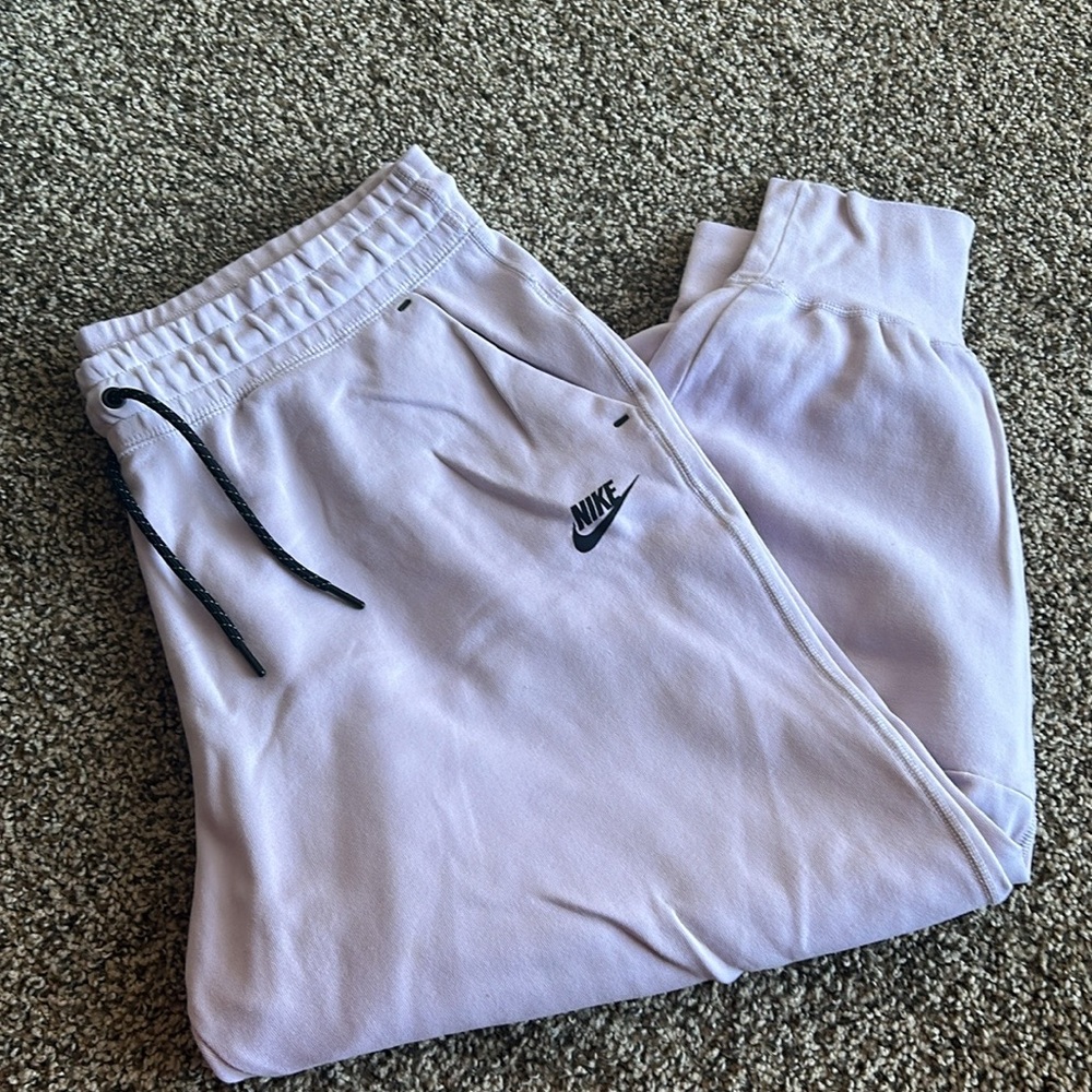 Nike lilac joggers size XL